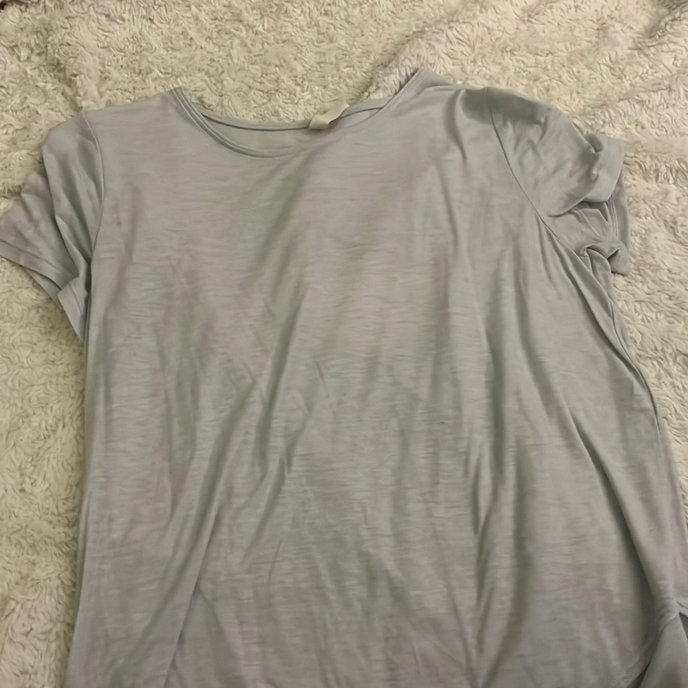 Small under armor tee